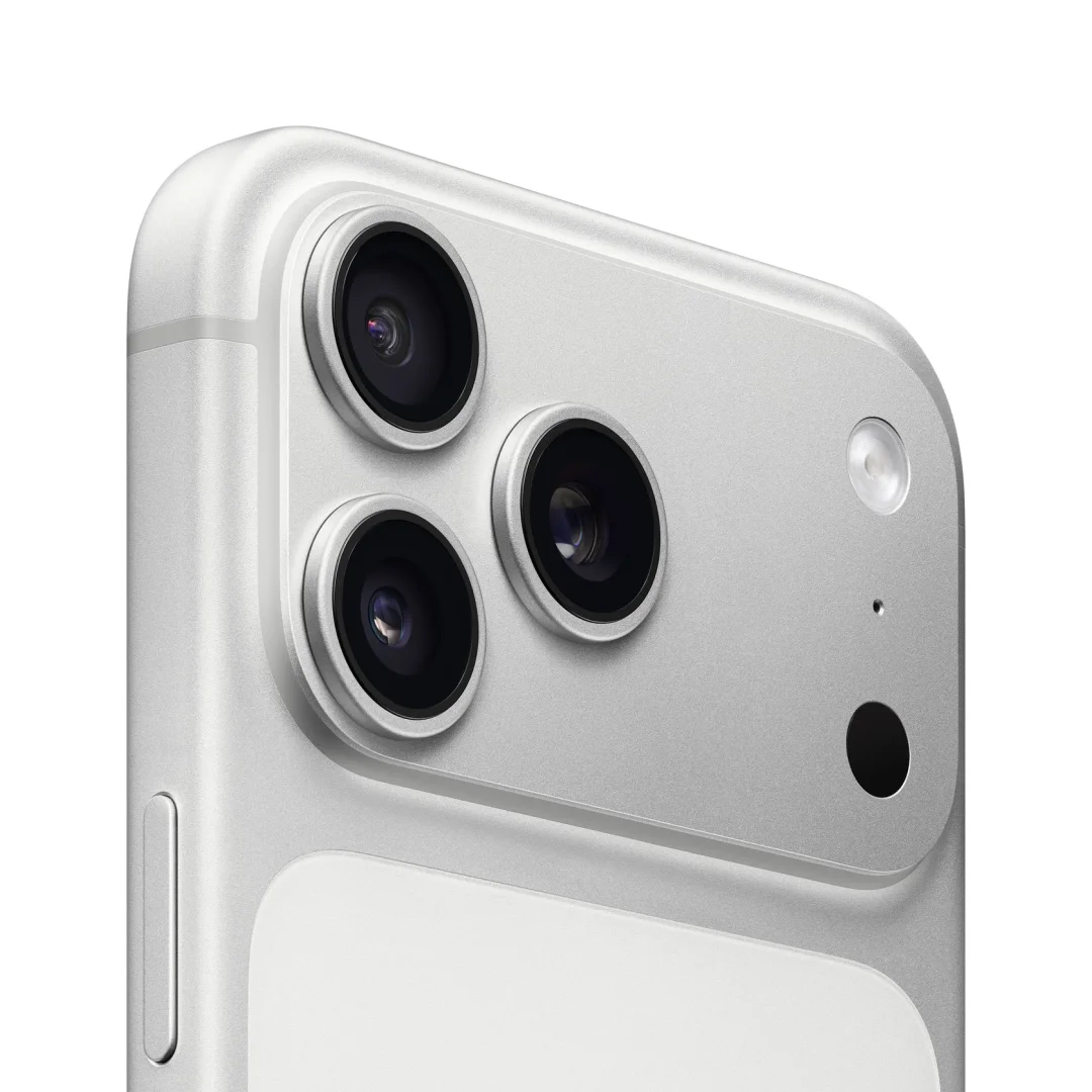 iPhone 17 Pro Max - Silver view 3